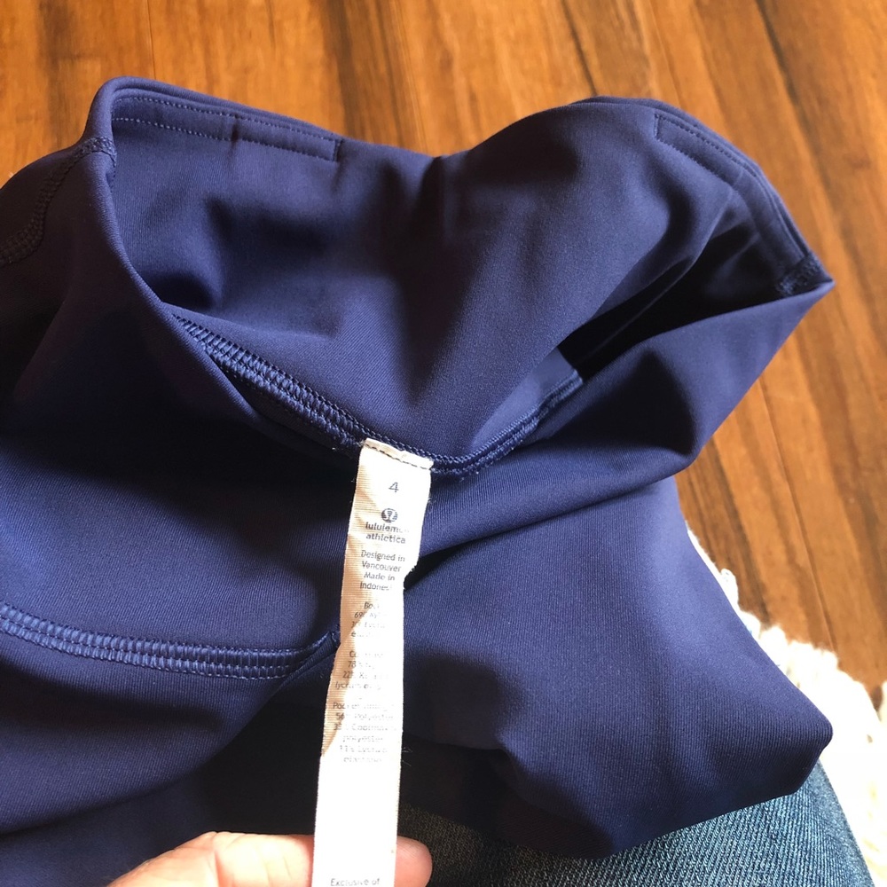 Lululemon crops- size 4- EUC